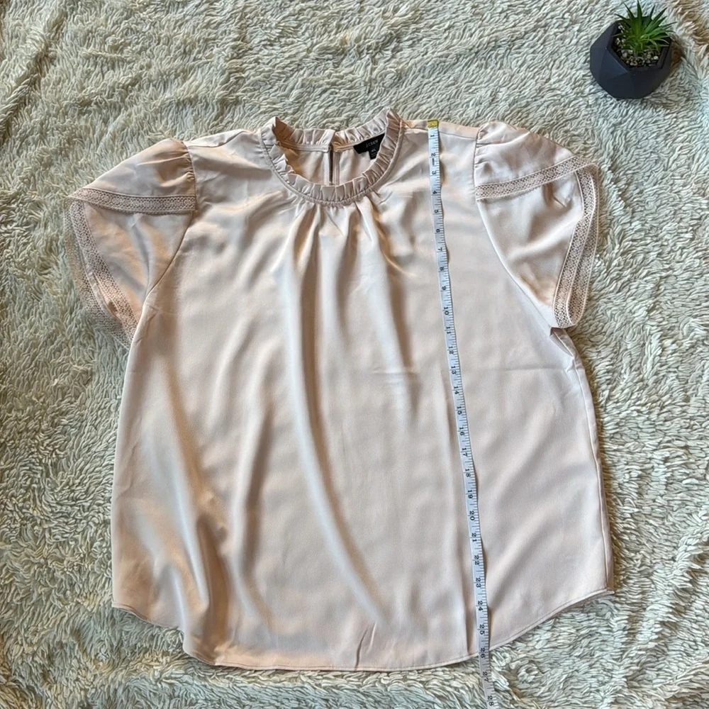 😊NWT J.CREW Tulip-sleeve ruffleneck top blouse Dune Pink Beige Shell size…